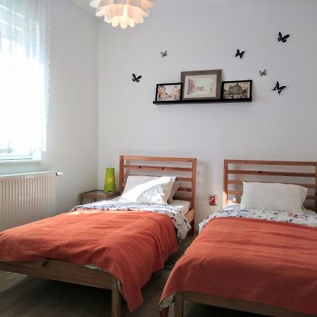 Two Flowers Apartments ซาเกร็บ ภายนอก รูปภาพ