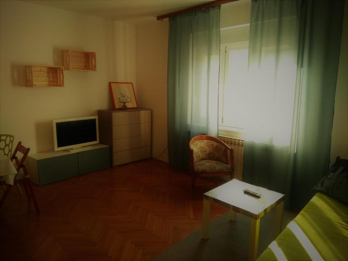 Two Flowers Apartments ซาเกร็บ ภายนอก รูปภาพ