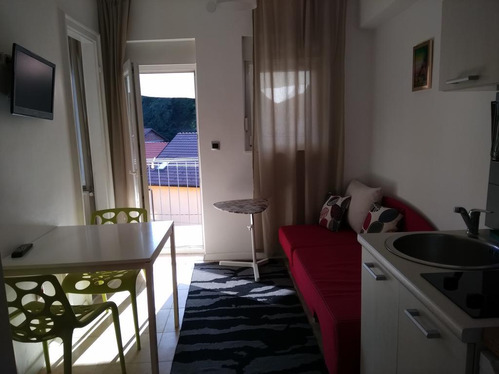 Two Flowers Apartments ซาเกร็บ ภายนอก รูปภาพ